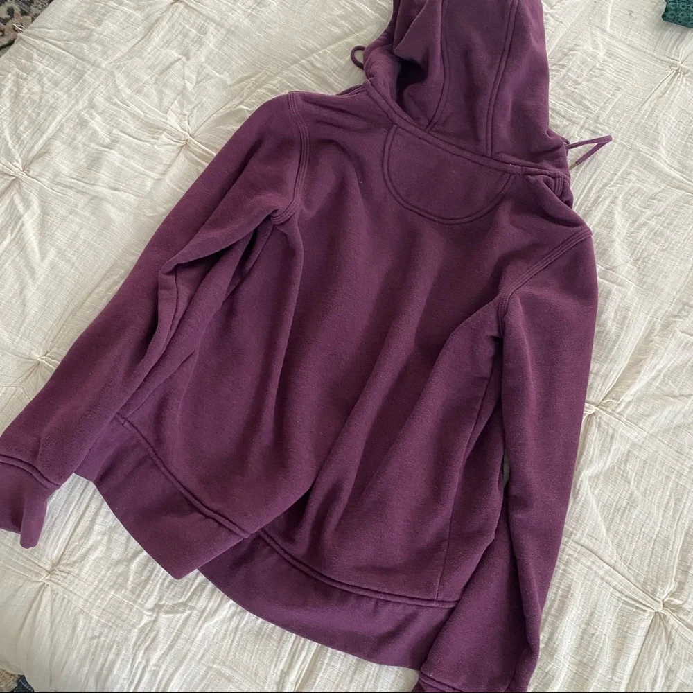 EUC 🌾 Carhartt Burgundy Zip Up Sweatshirt - Picture 5 of 6